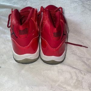 Jordan 11s